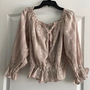 Dress Forum Off the Shoulder Top nwt